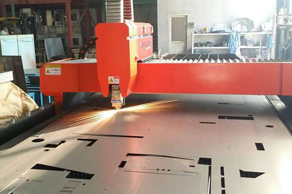 使用激光切割机精密度明显提升-乐竞官网-乐竞(中国)